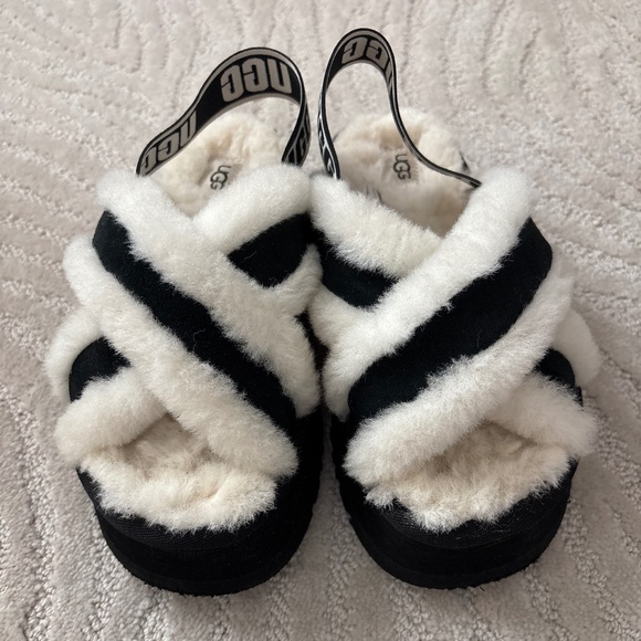 Platform UGG slippers - Picture 1 of 3